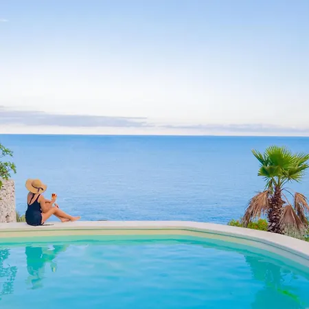 Pethra Maris Private Pool