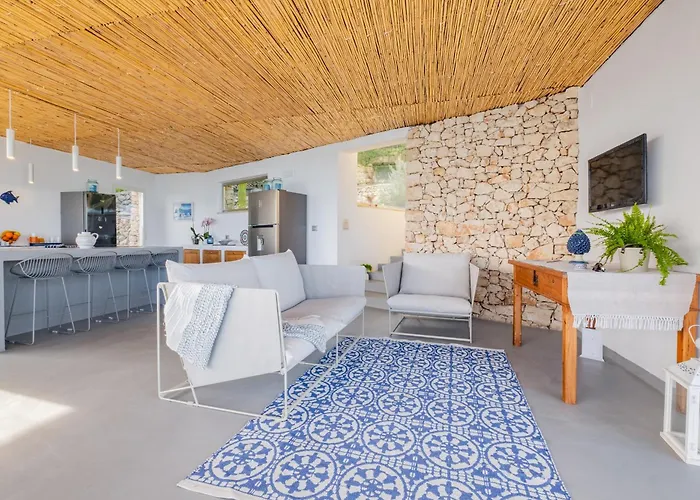 Pethra Maris Private Pool 别墅